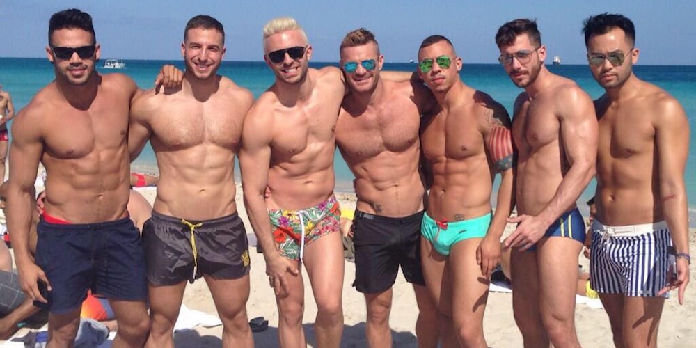 5 Places To Meet Gay Partner Without Revealing True Self To Family and Friends