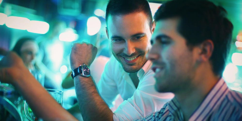 Going out with a straight friend: when does this mean he is gay curious?