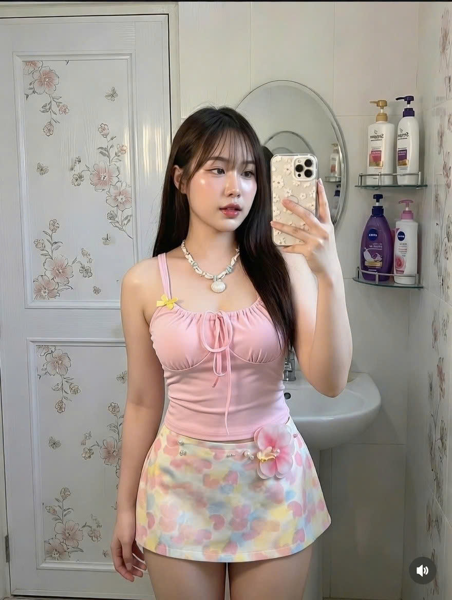 Behind the Neon Doors: The $2.4 Billion Empire Hidden in Plain Sight – Family Stories